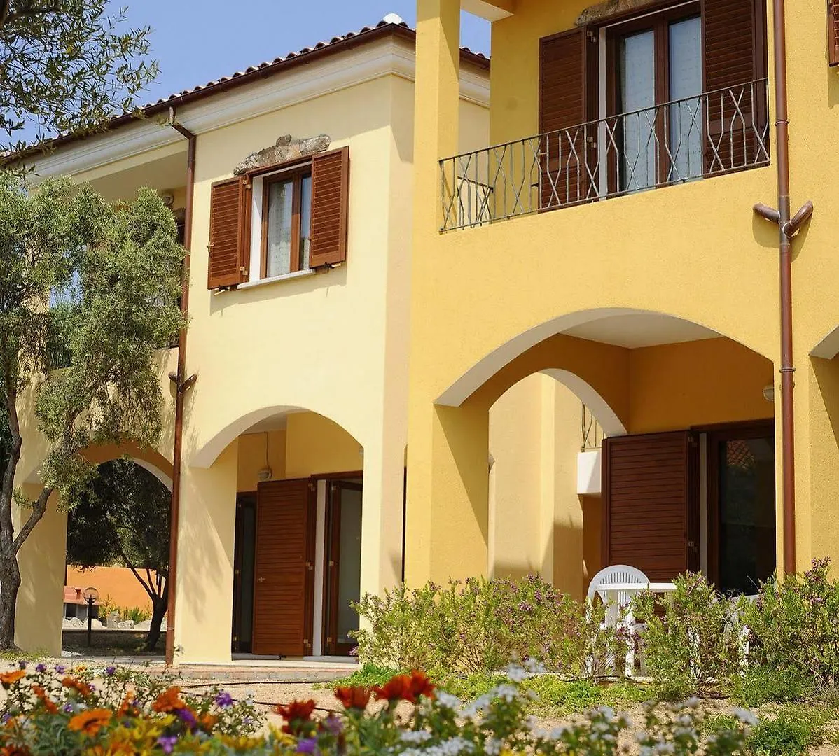 Residenze L'Isola Surf House Aparthotel Porto Pollo