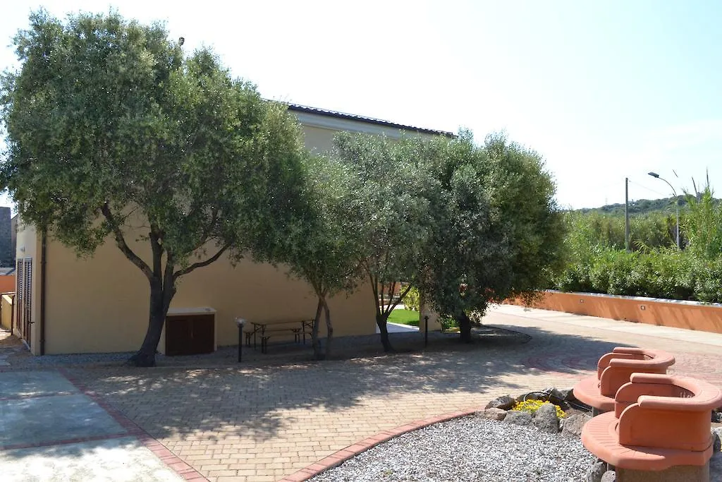 Aparthotel Residenze L'Isola Surf House à Porto Pollo 3*,  Italie